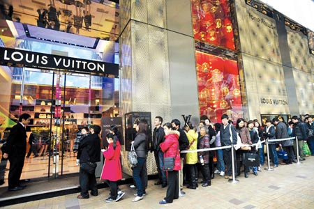 Chinese luxury consumption: between openness and communitarianism